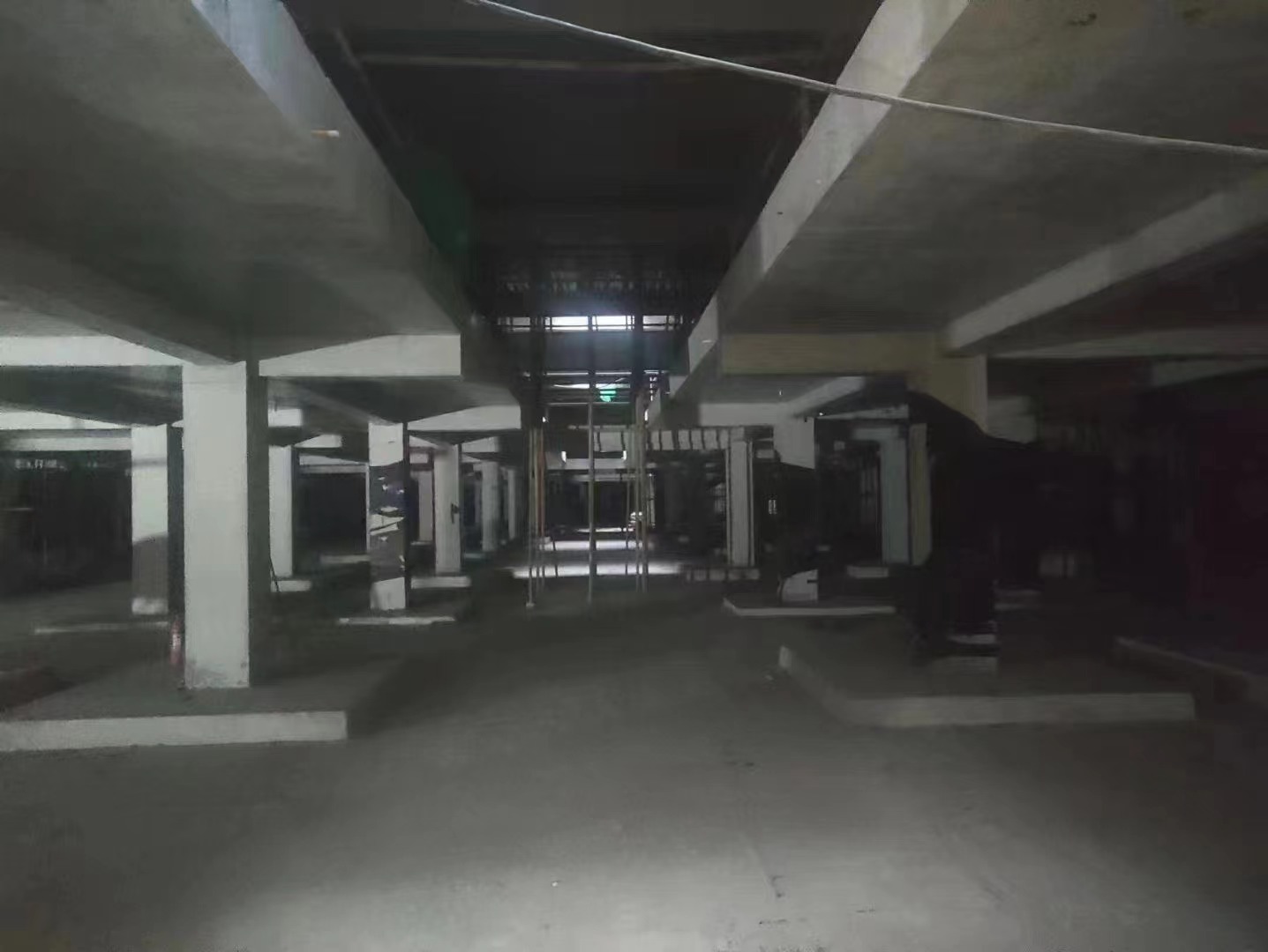 南京山东又一个上海博普LOFT车库拔地而起